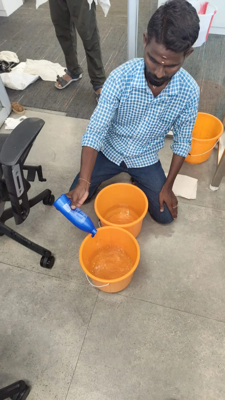 Cleaning solution prepared for chair service